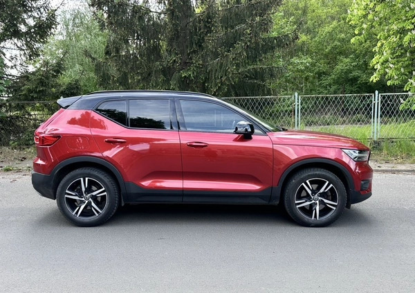 Volvo XC 40 cena 129000 przebieg: 54000, rok produkcji 2018 z Poznań małe 67